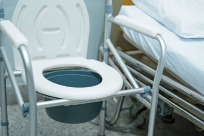 Professional bedside commode for patient comfort